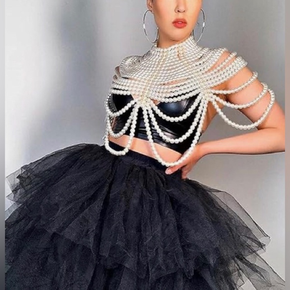 Pearl body chain